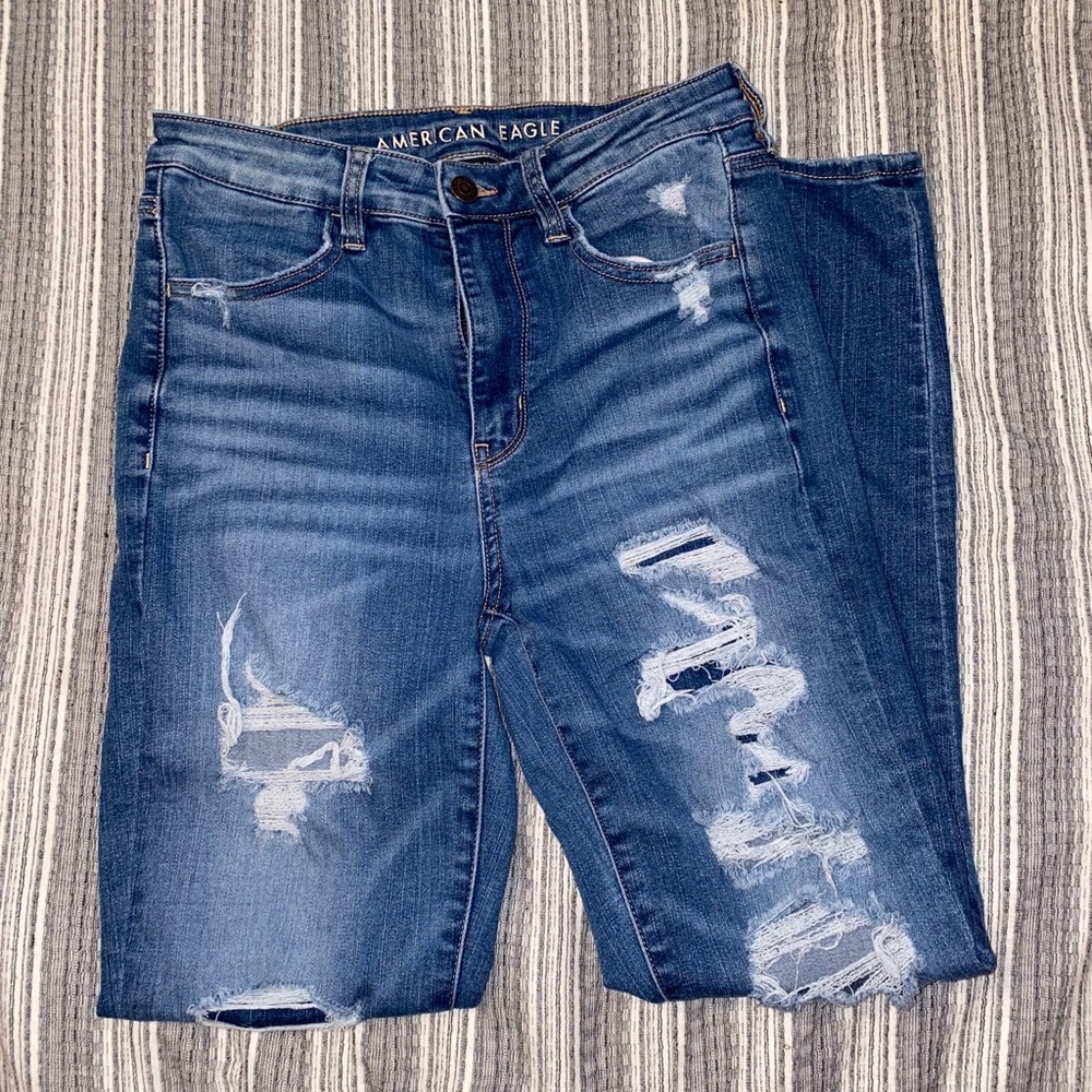 A&E hi-rise jegging crop.